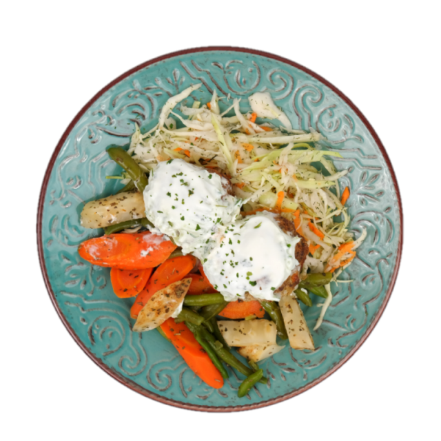 C. Chiftelute de vita cu legume aromate la cuptor, salata de varza si sos tzatziki 350g