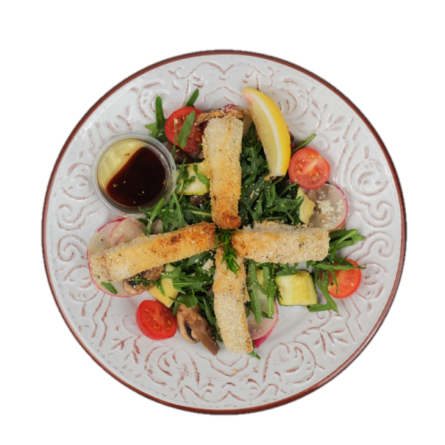 File de cod in pesmet cu salata de rucola, grana, ridichi, ciuperci, zuchini, rosii cherry si sos de otet balsamic 250g/350g/500g