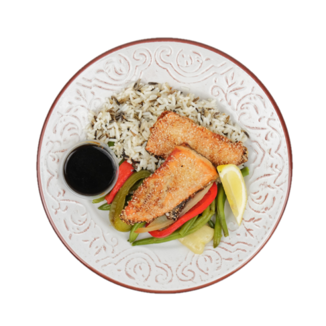File de somon teriyaki cu susan si orez salbatic cu ardei multicolor, morcovi si fasole verde 500g