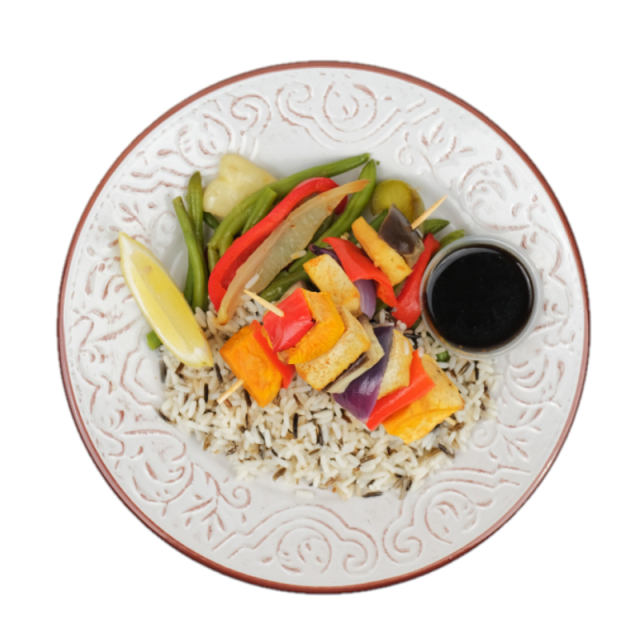 Frigaruie de tofu cu vinete, cartof dulce, ceapa si ardei si orez salbatic cu ardei multicolori, morcovi si fasole verde 250g/350g/500g
