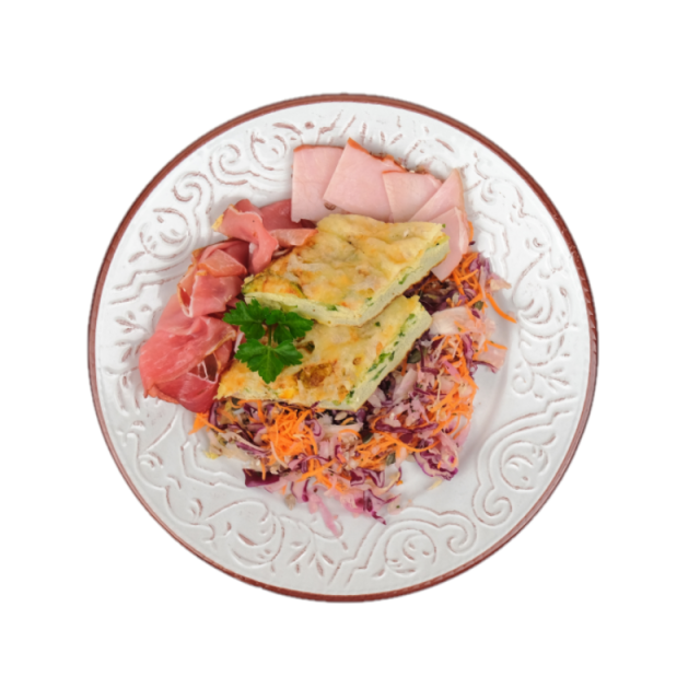 Fritata cu zucchini si mozzarella, prosciutto, muschi file si salata de cruditati 300g/400g