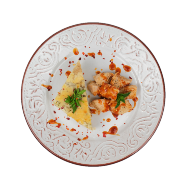 Piept de curcan cu sos brun, conopida, broccoli, cartofi, ardei, cascaval si anghinare gratinate 250g