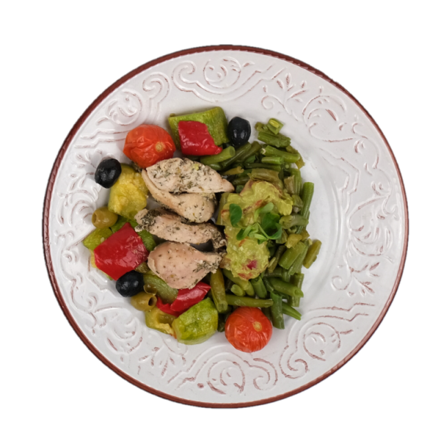 B. Piept de pui cu ierburi de provence, sos de branza, fasole verde, legume la tigaie si guacamole 350g