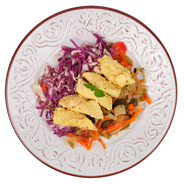 Piept de pui in sos curry cu legume chinezesti si salata de varza rosie si alba 350g