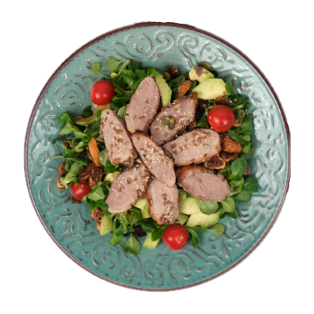 C. Piept de rata cu sos de afine si salata de valeriana cu avocado, stafide, smochine, merisoare, rosii cherry si mix de seminte 350g