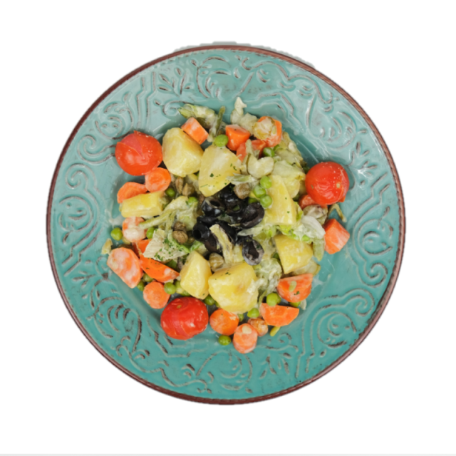 Salata de cartofi fierti, fasole verde, morcovi si mazare 250g/350g/500g