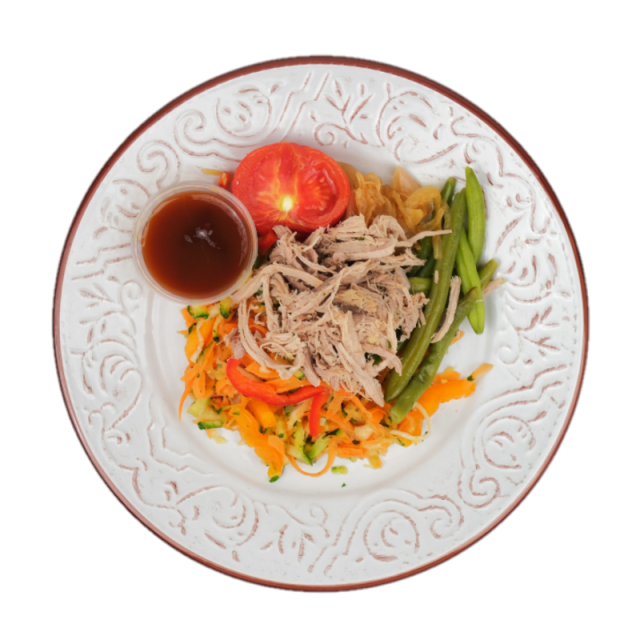 Slow cook pulled pork cu fasole verde, rosie la cuptor, ceapa caramelizata si salata rainbow 250g