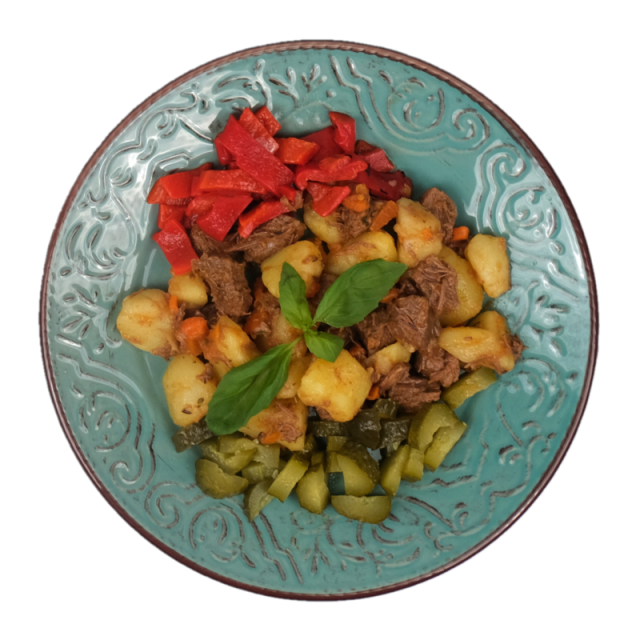 Steak de vita cu mancare de cartofi si salata de muraturi 350g