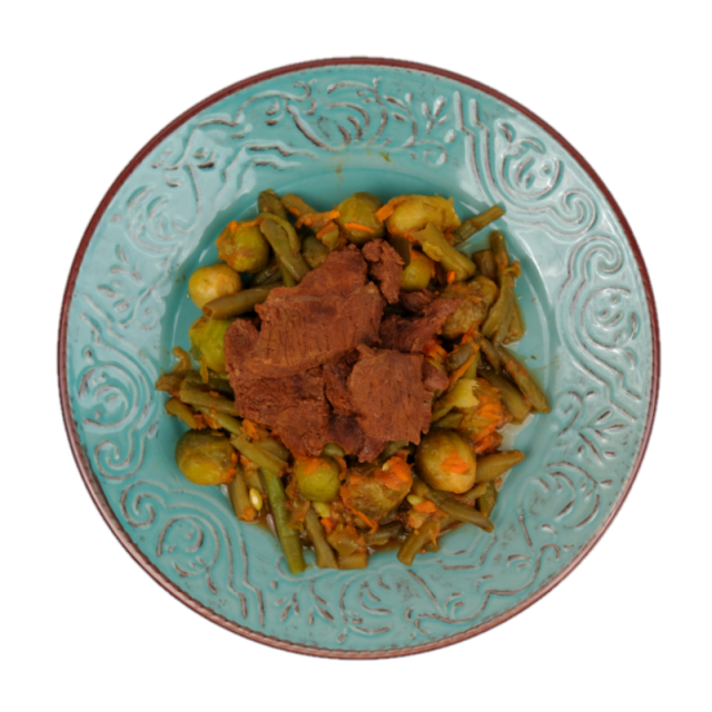 C. Steak de vita cu varza de bruxelles, fasole verde si ardei cu sos dulce-picant 350g