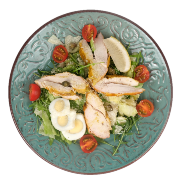 C. Tagliata de pui cu rucola, grana, ou fiert, rosii cherry, capere si lemon dresing 350g