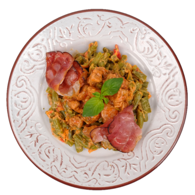 Tocăniță mediteraneeană de porc cu fasole verde și măsline 350g
