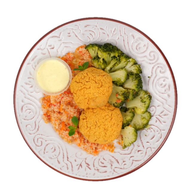 Chiftelute de naut si rozmarin cu salata de quinoua cu ardei, ceapa, morcovi si broccoli 250g/350g/500g