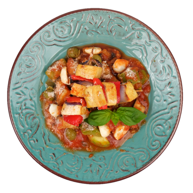 Frigaruie de tofu si mozzarella cu sos de rosii, dovlecel, vinete, masline, busuioc si parmesan 350g