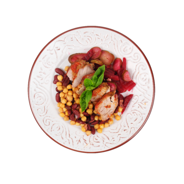 Muschiulet de porc la cuptor cu fasole rosie, naut si salata de sfecla rosie cu castraveti murati 250g