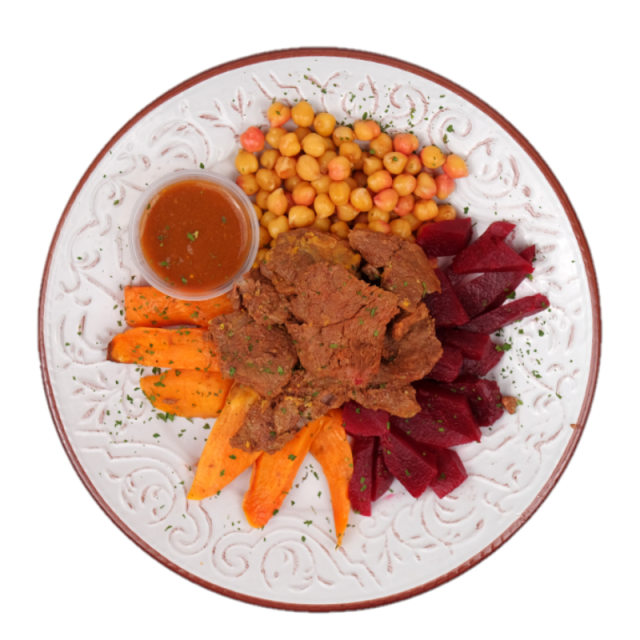 A. Steak de vita cu cartofi dulci, boabe de naut si sfecla rosie 350g
