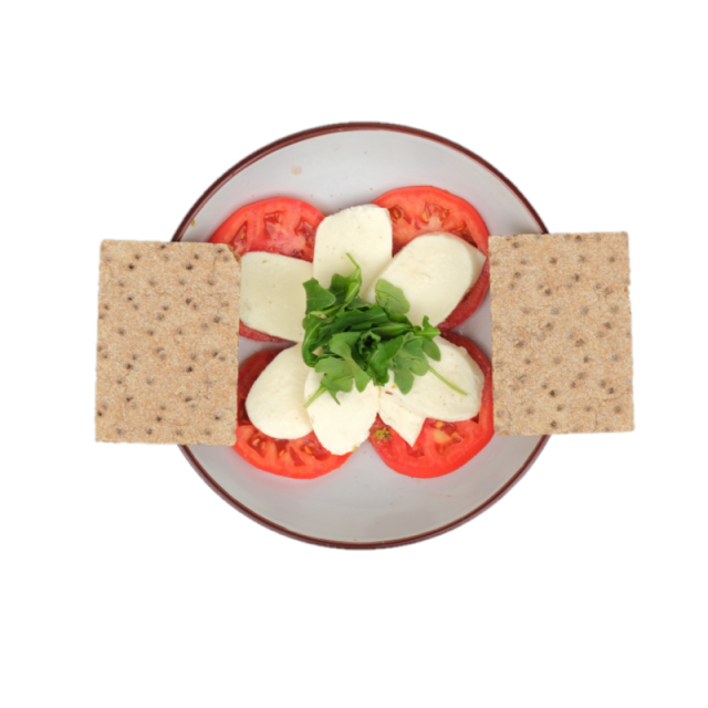 Salata cu rosii, branza telemea, castraveti si ou fiert 200g/300g/400g