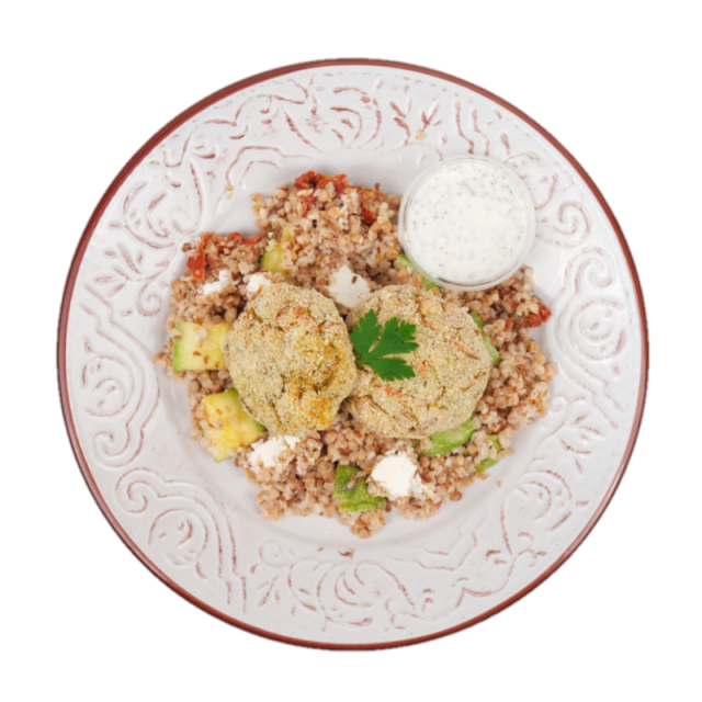 chiftelute de legume in crusta de pesment cu risotto din hrisca cu branza feta, dovlecel si rosii uscate 250g/350g/500g